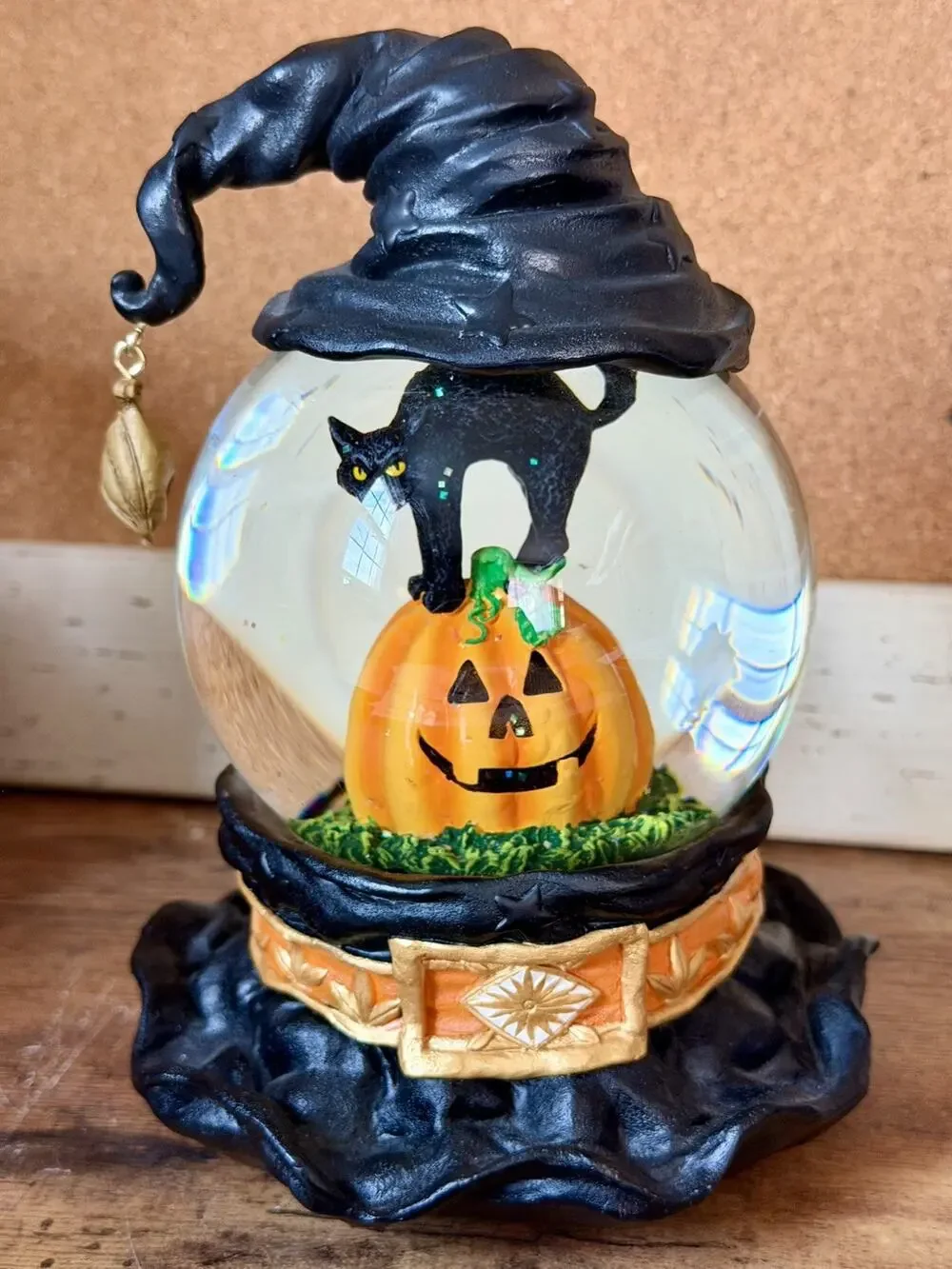 WATERFORD Holiday Heirlooms Halloween Collection Limited Edition Water Globe